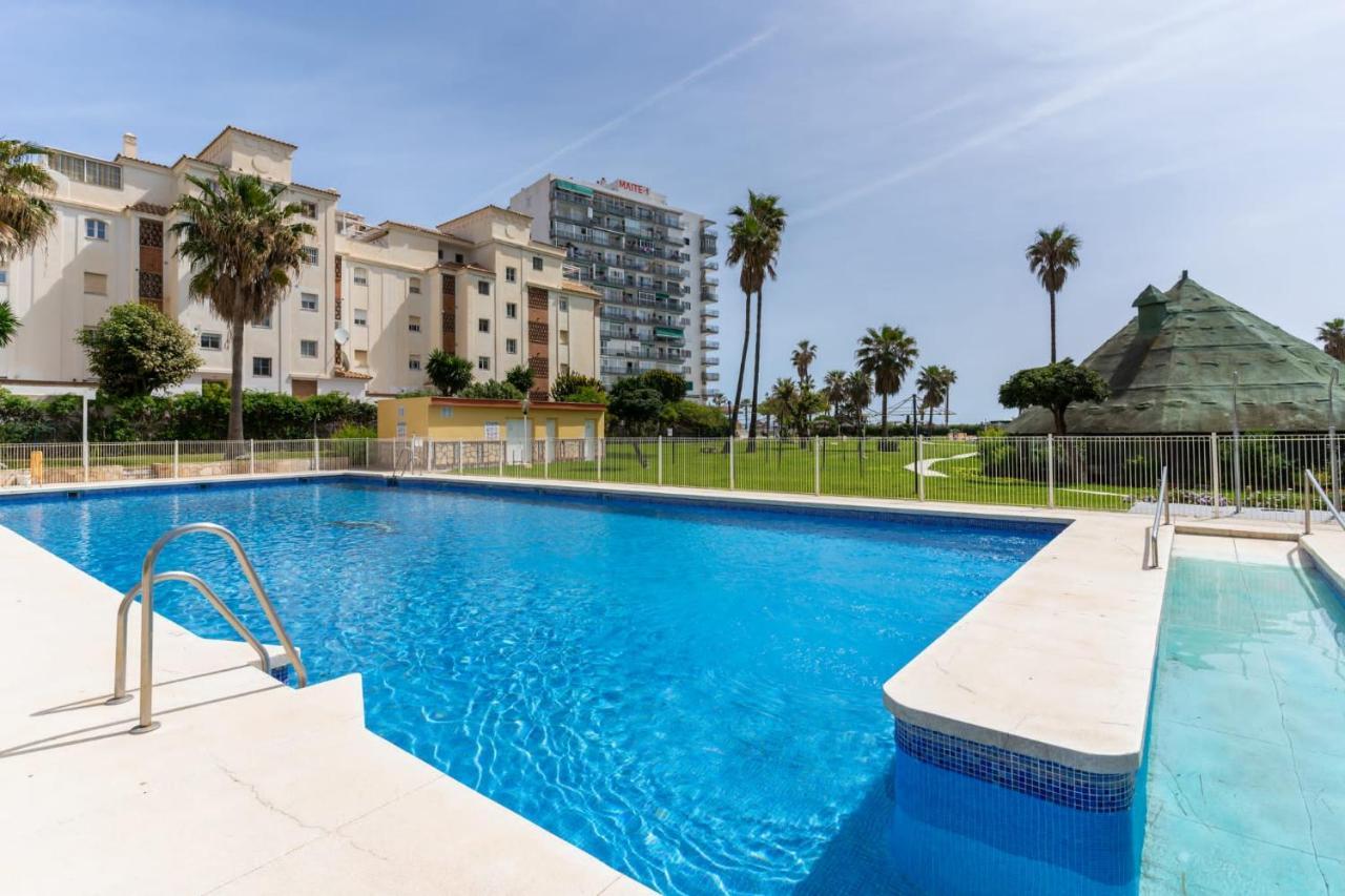Ferienwohnung Mi Casa De La Playa -Estudio Frente Al Mar- Benalmádena Exterior foto