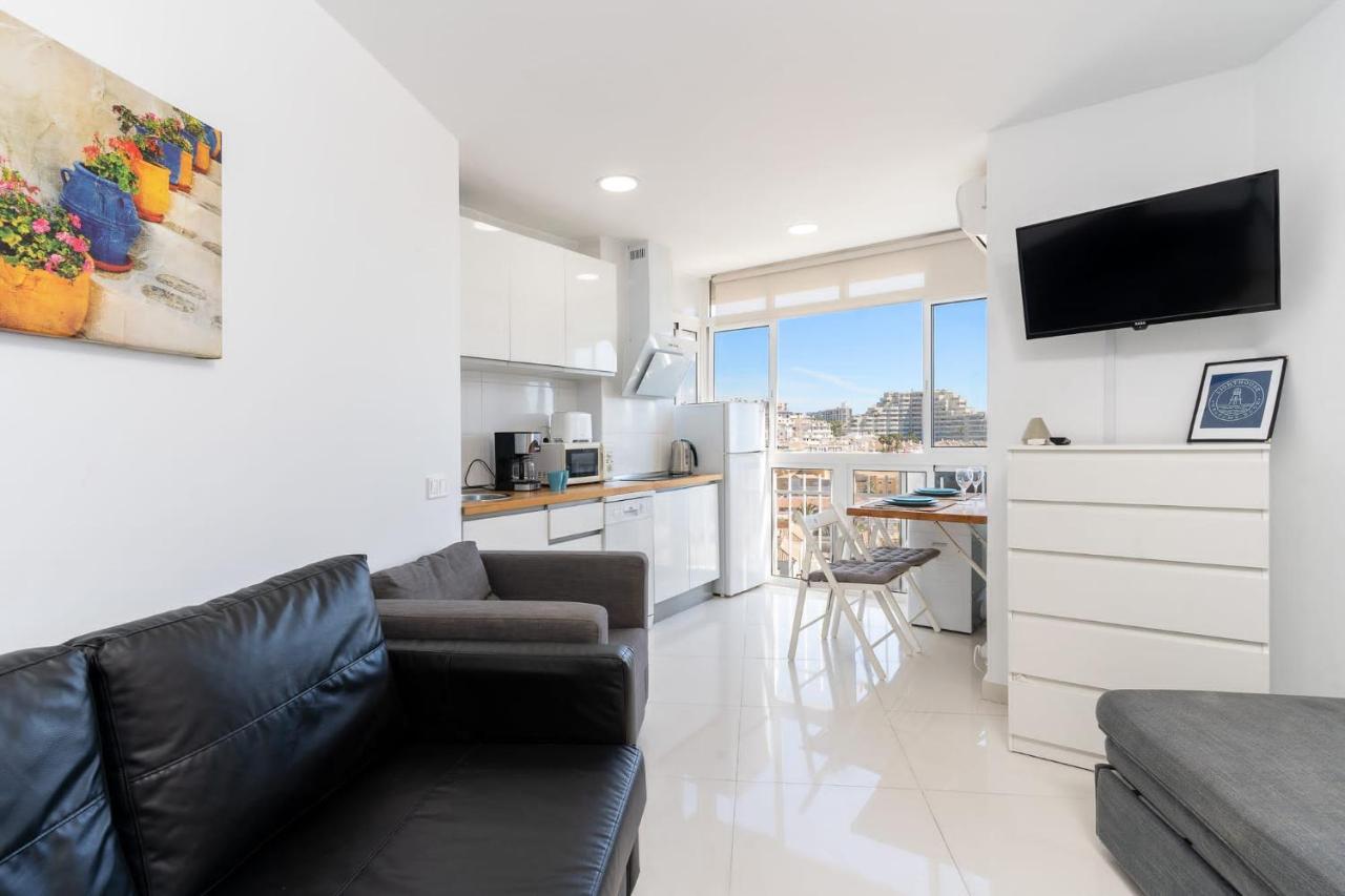 Ferienwohnung Mi Casa De La Playa -Estudio Frente Al Mar- Benalmádena Exterior foto