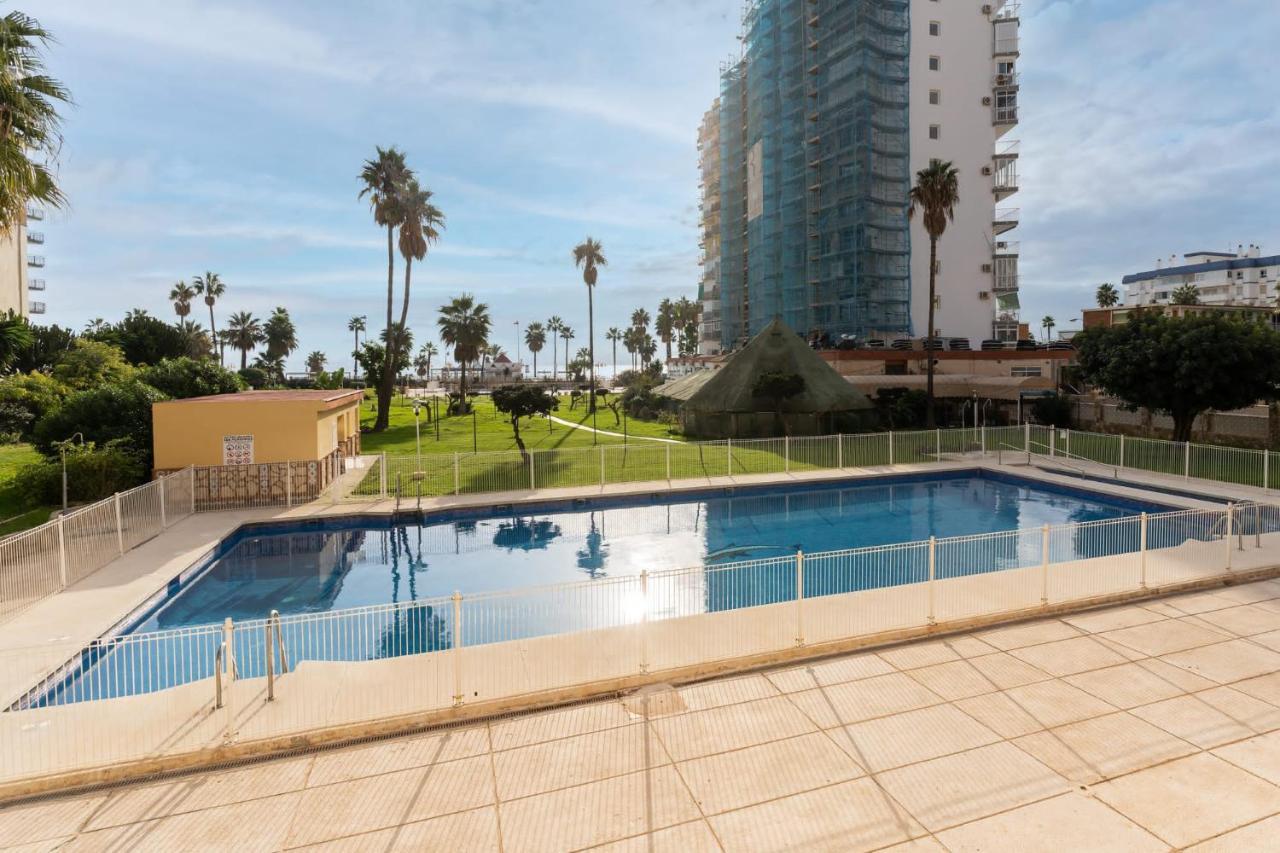 Ferienwohnung Mi Casa De La Playa -Estudio Frente Al Mar- Benalmádena Exterior foto