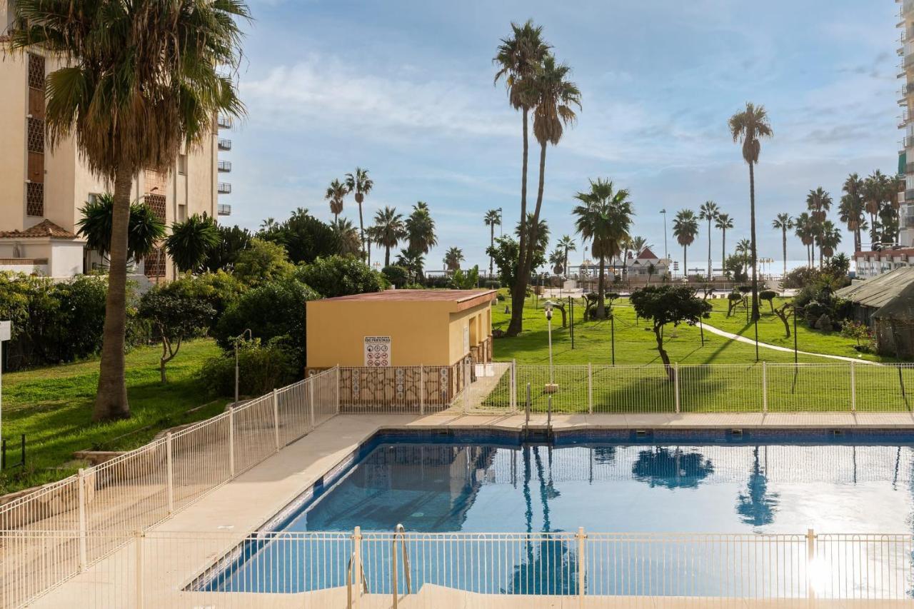 Ferienwohnung Mi Casa De La Playa -Estudio Frente Al Mar- Benalmádena Exterior foto