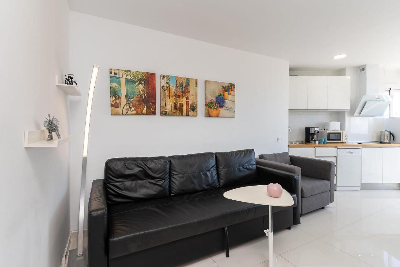 Ferienwohnung Mi Casa De La Playa -Estudio Frente Al Mar- Benalmádena Exterior foto